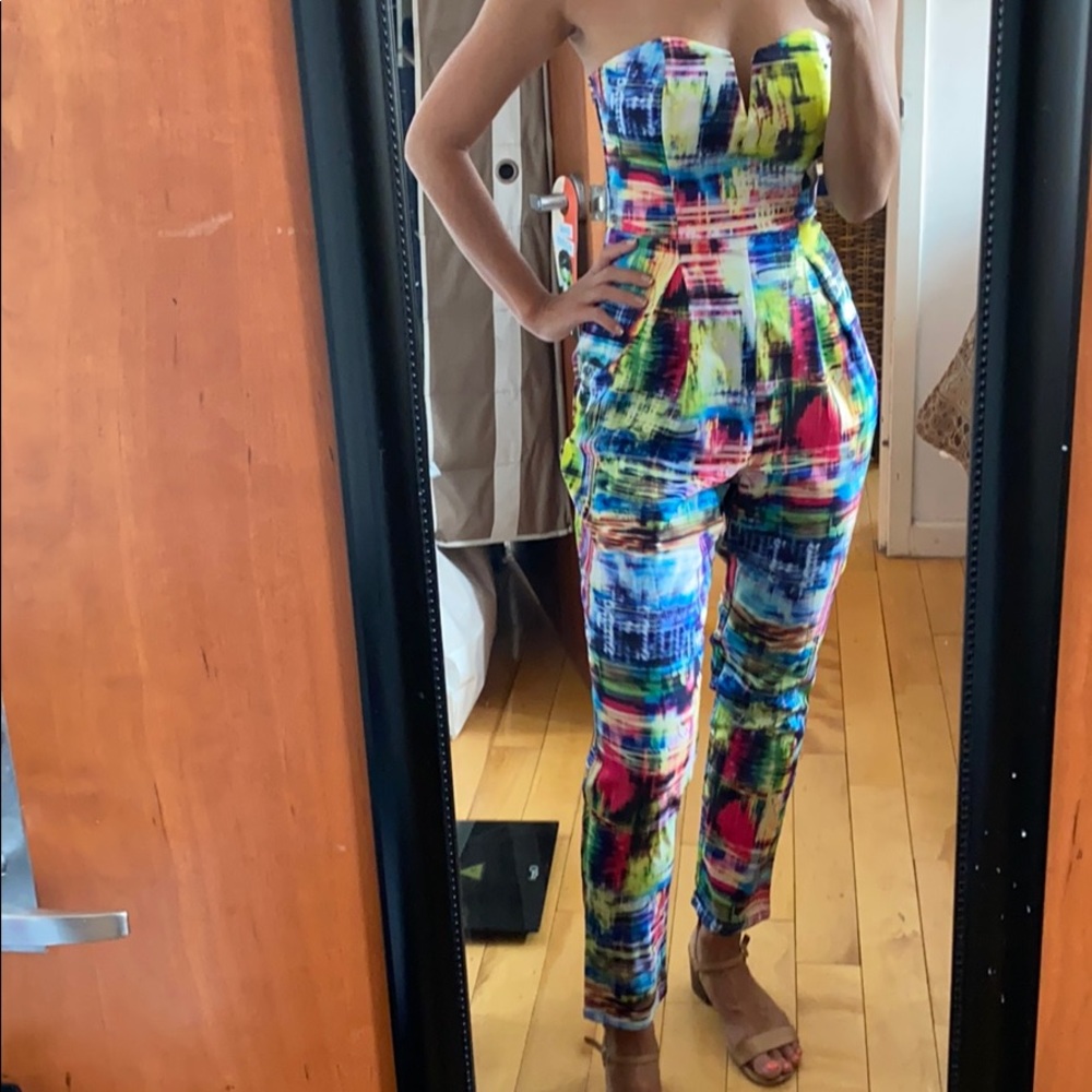 Colorful strapless structured jumpsuit - Picture 2 of 9
